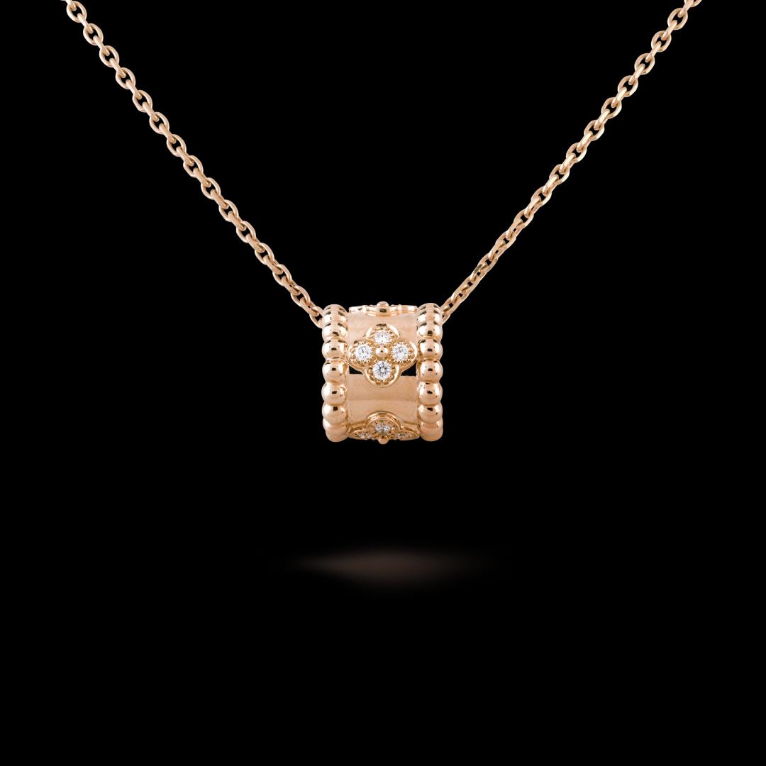 뻬를리 클로버 펜던트