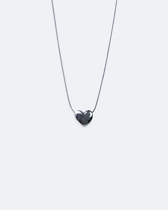 [韓国人気ジュエリー] nff harmless frame necklace-silver シルバー（銀色）系 nff(エヌエフエフ) - 海外通販のBUYMA