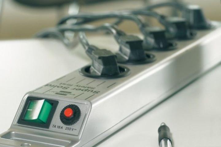 수퍼솔리드 고용량 5구 실버 멀티탭 2.5M