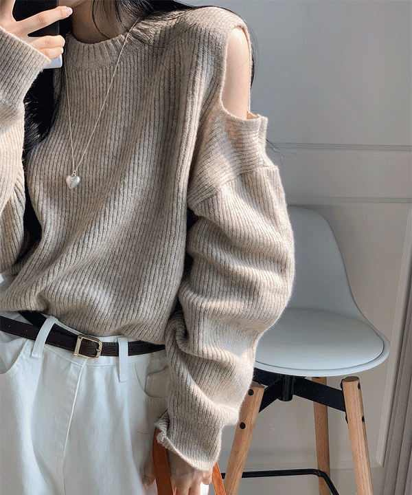 메이스 어깨 트임 니트