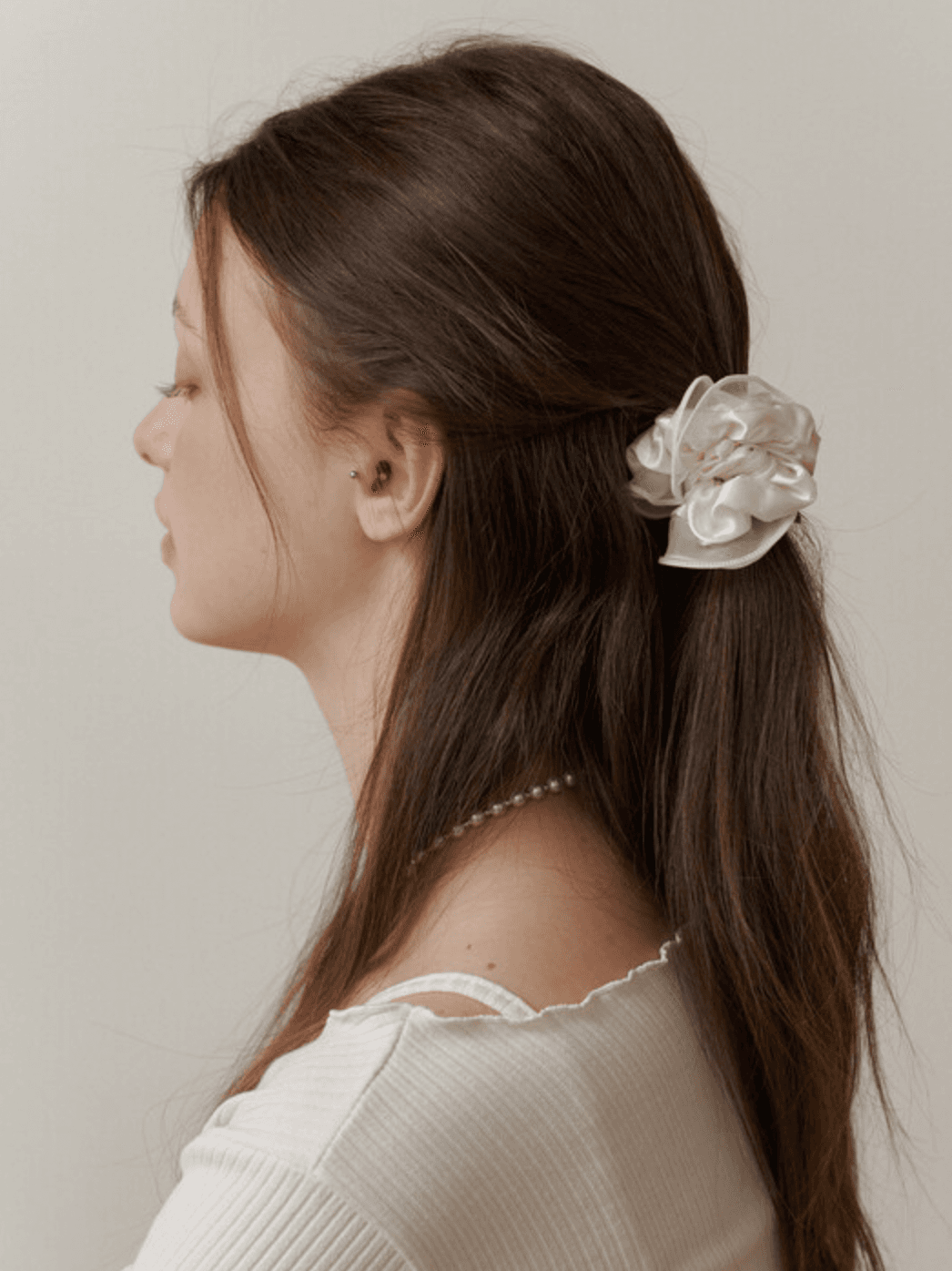 romatic mesh lace scurnch-cream