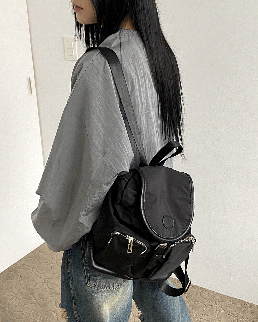 원더원더 로린 나일론 스트링 포켓 버클 미니 백팩