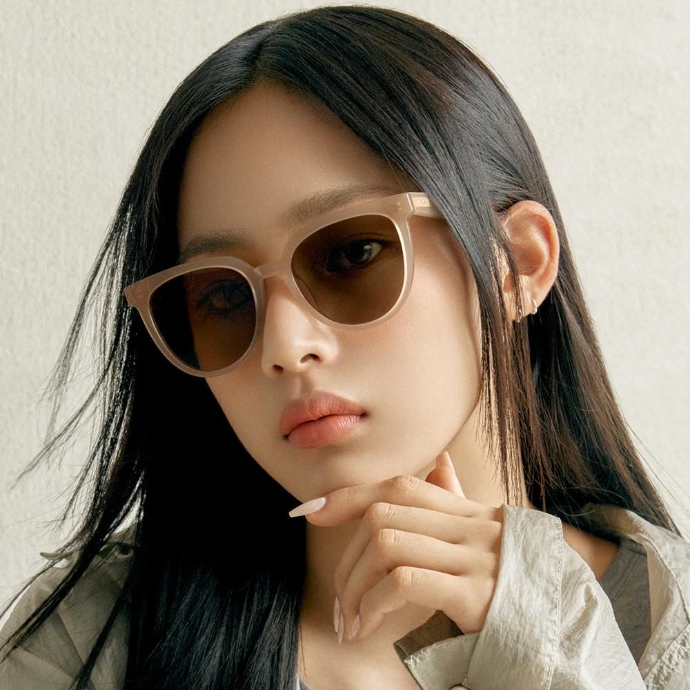 [뉴진스 착용] 커스틴 C2