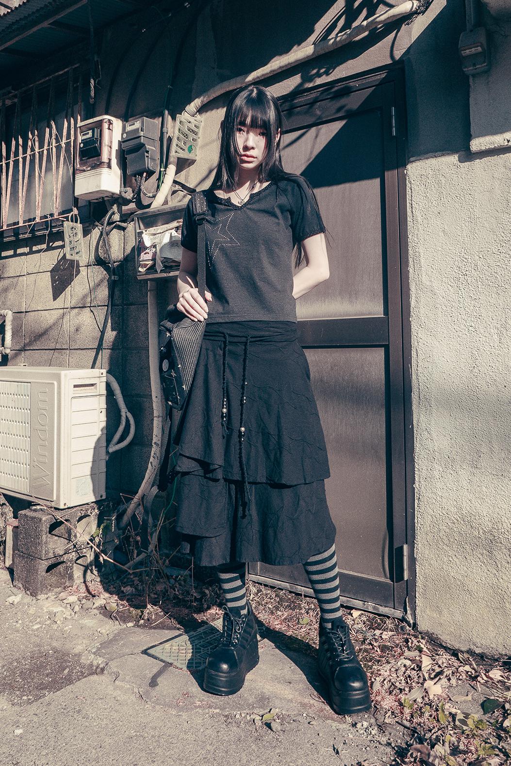 Star flayered midi skirt (Black)