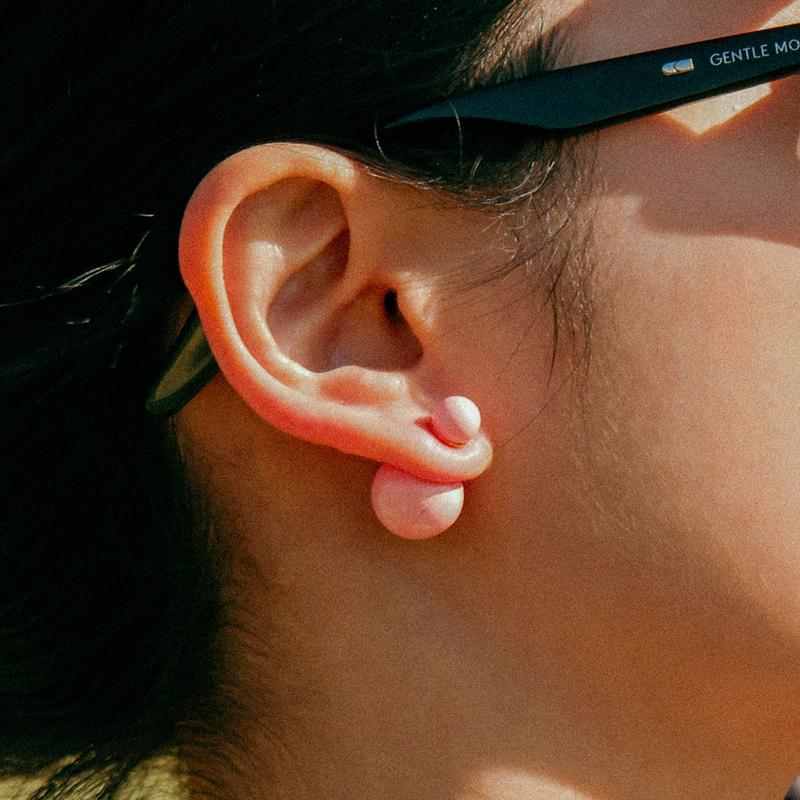 SUMMER BALL EARRING BABY PINK