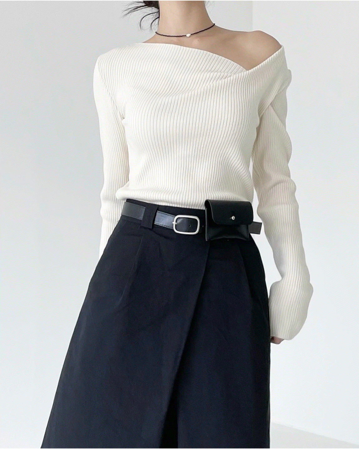 로에 슬릿 사선 니트 [2co]