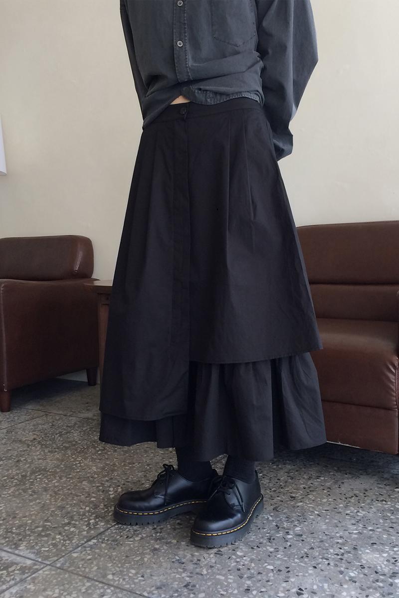 미리내로 (미리봄🌸)레옹 언발란스 플레어 스커트