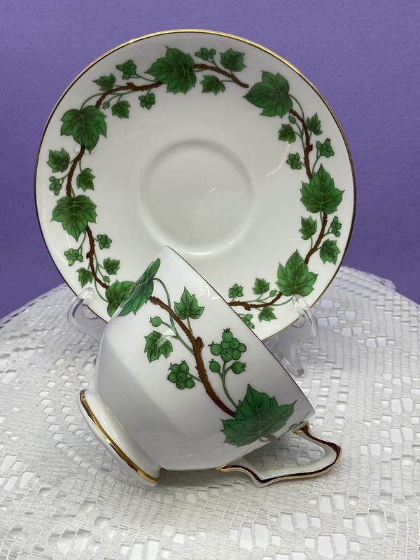 크라운 스테포드 컵&소서 Crown Stafford Cup & Saucer circa 1960