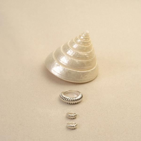 SMALL LAYER HOOPS