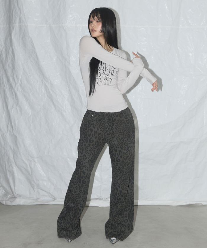 [3/25 예약배송] LEOPARD BOOTS CUT PANTS (KHAKI GRAY) F25QD892