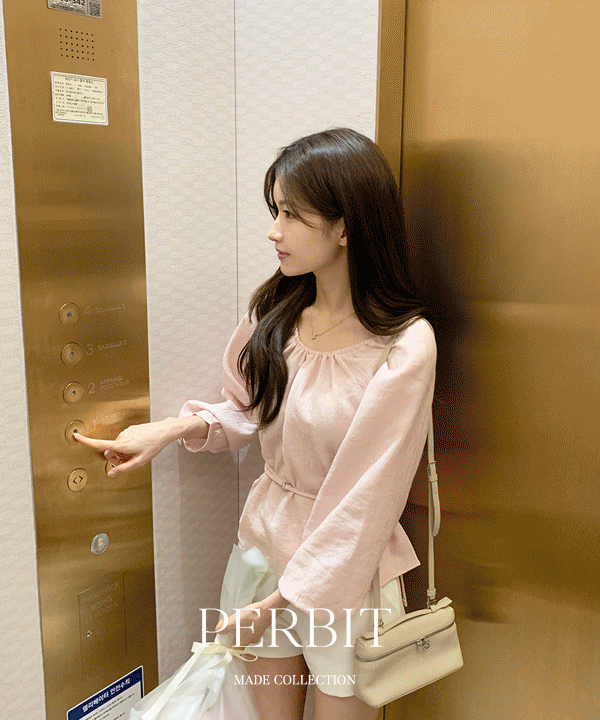 퍼빗 [출근룩/🌸봄데이트룩] [P.B MADE] 블랑쉬 오프숄더 벨트 투웨이 블라우스 - 3color