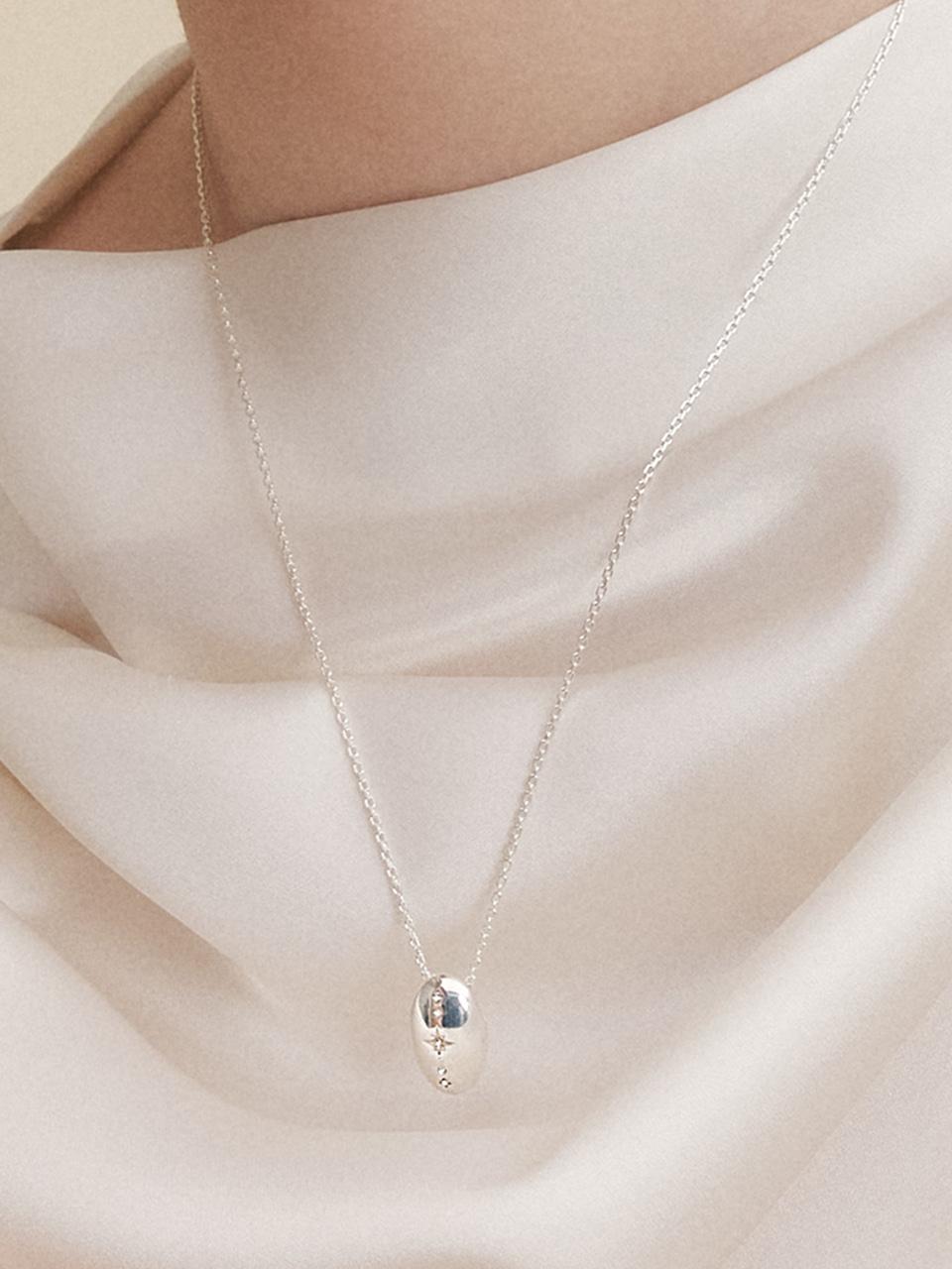 [29CM 단독] airi star cubic necklace