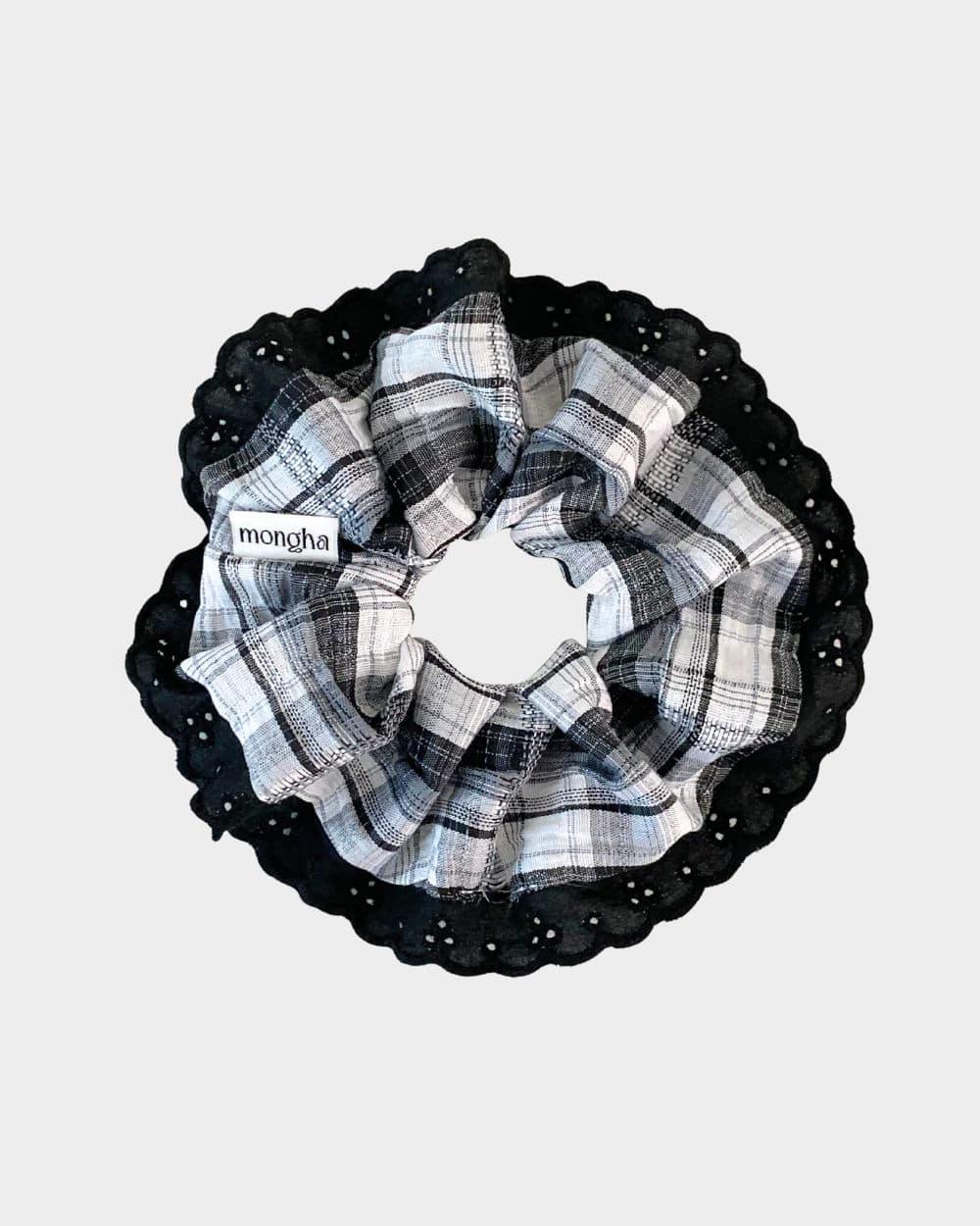 Hair scrunchie - vintage check (black)