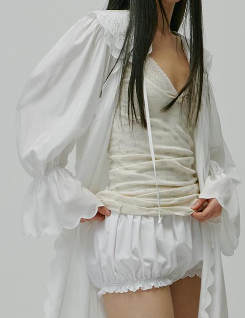 lace trimming sleeveless top