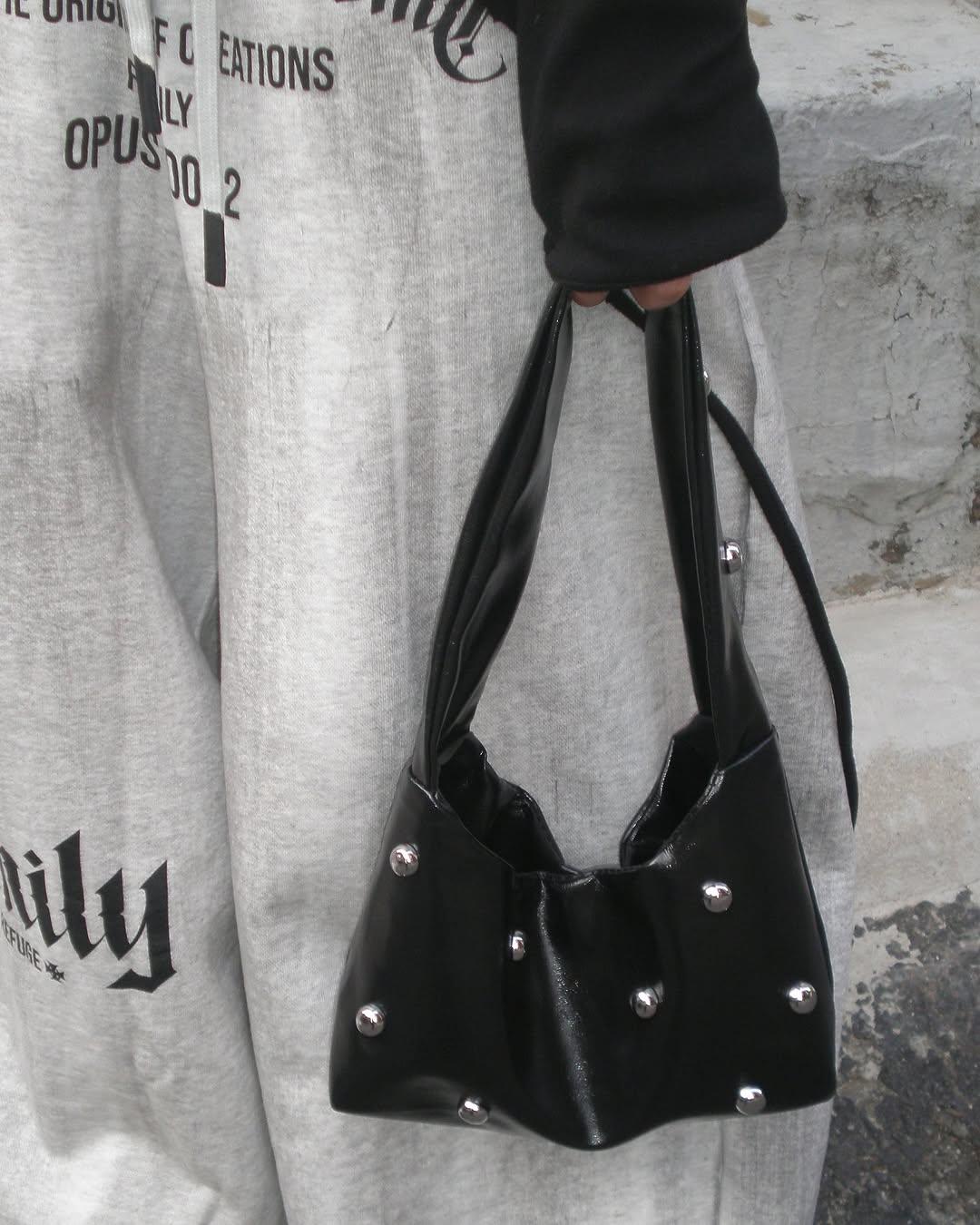 코페리 [코페리 STUD 한정 20%쿠폰] Stud bag (2colors)