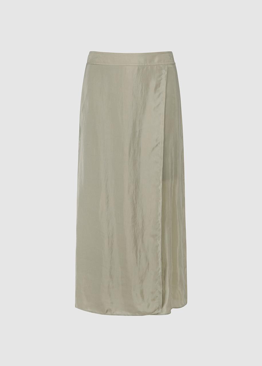 backbending slit H-line skirt