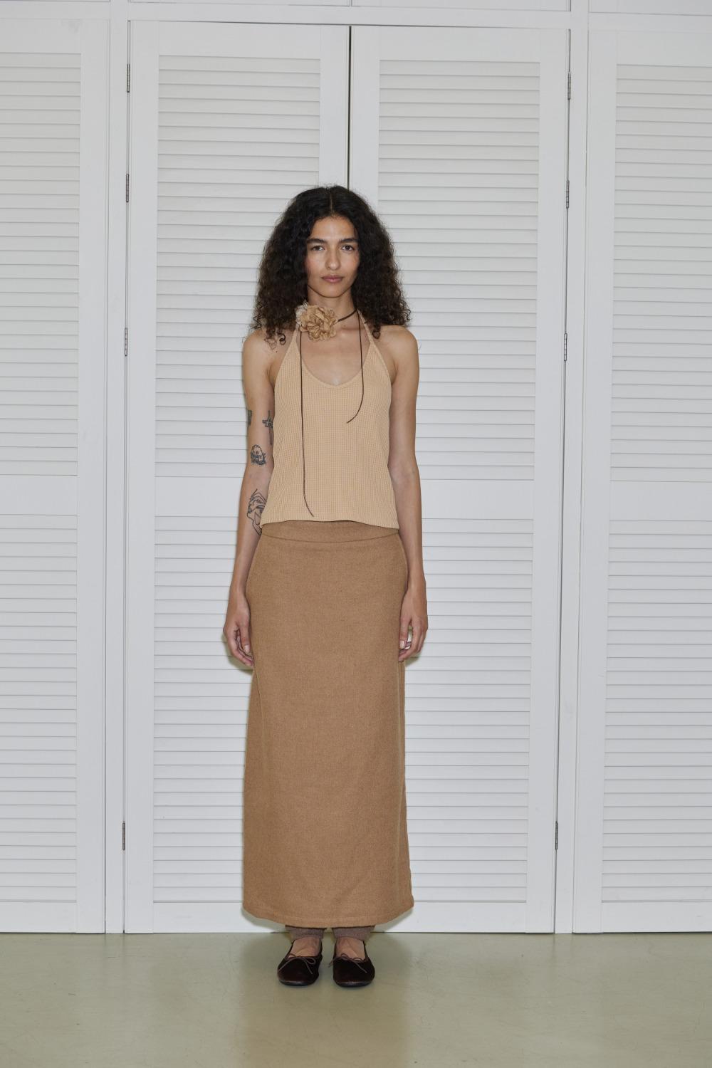 Wool long skirt (beige)