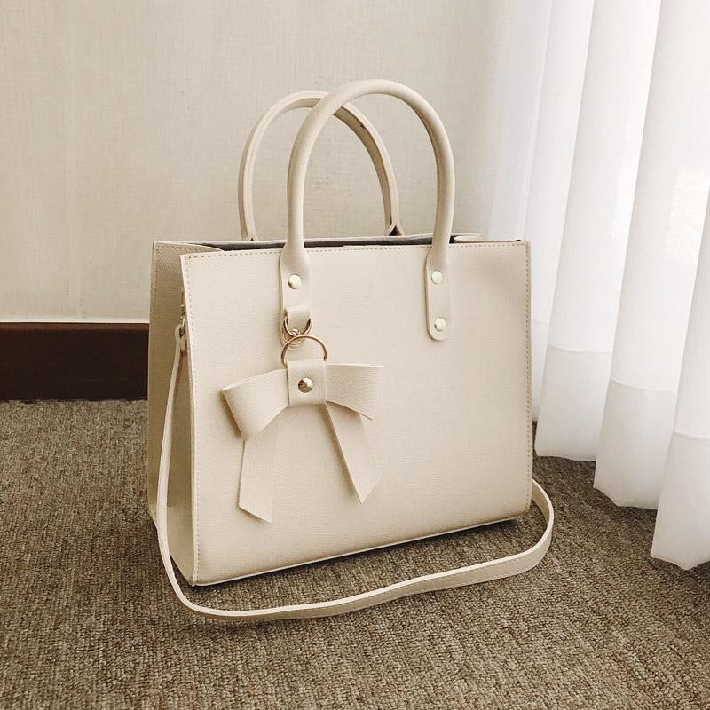 클로이 비비 데일리 여성 스퀘어 리본 토트백 크로스 핸드백