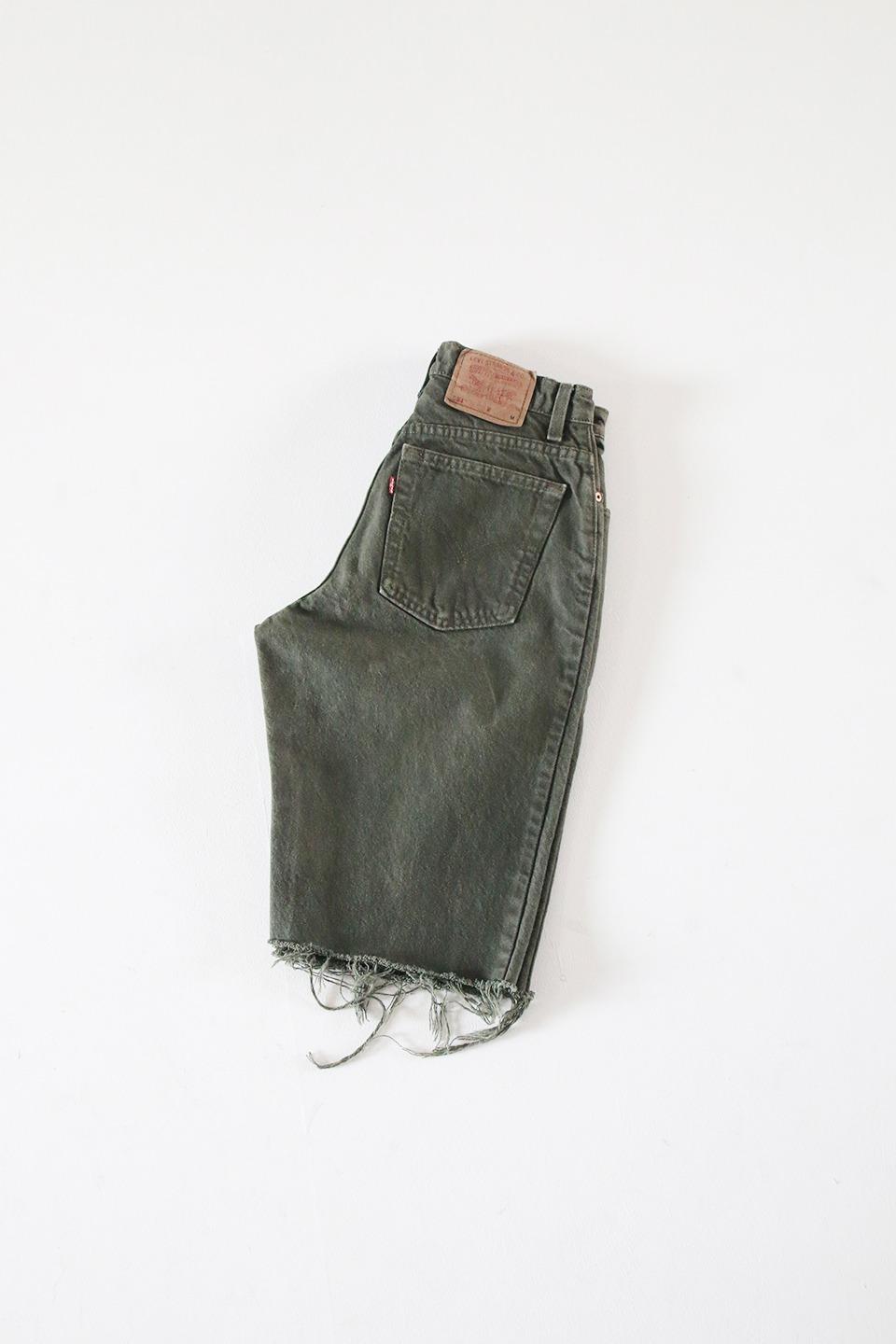 VINTAGE CLOTHING Levi's Classic Short Line W 28in / Khaki
