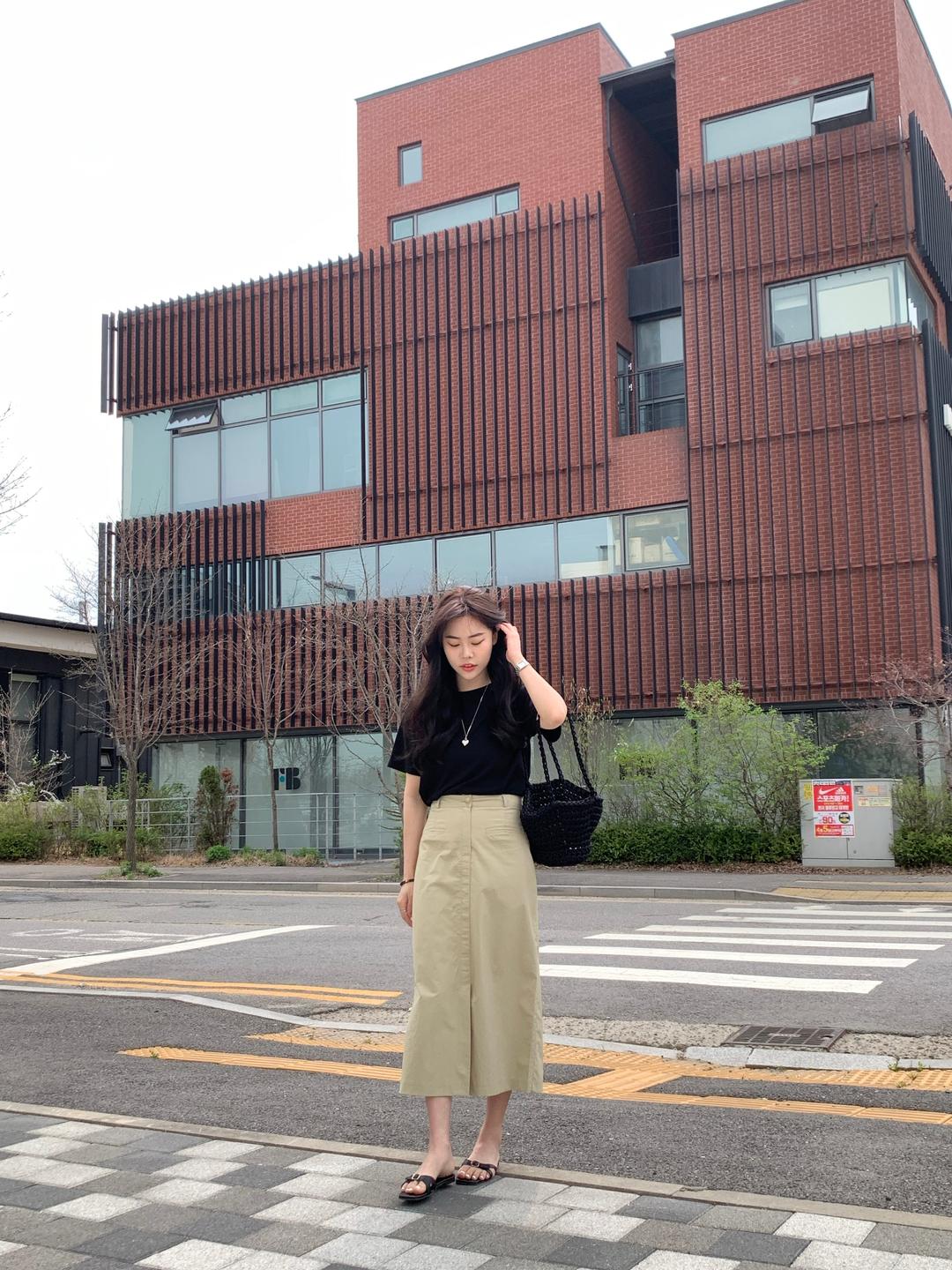 PENNY SLIT LONG SKIRTS
