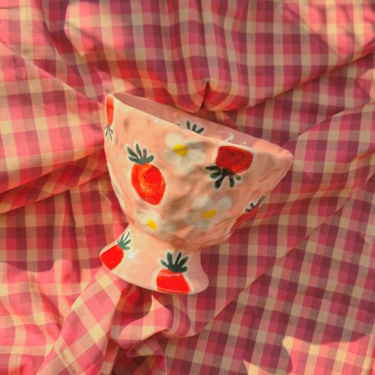 딸기데이지 요거트 볼