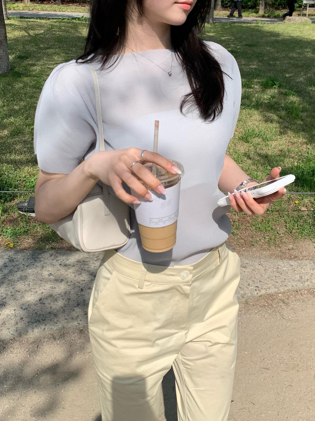 프릴리 DR. Roy Dolman Sleeve Top