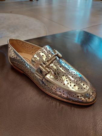 토즈 여성 더블 T 펀칭 페이턴트 레더 로퍼 XXW79A0CJ70PL8B200