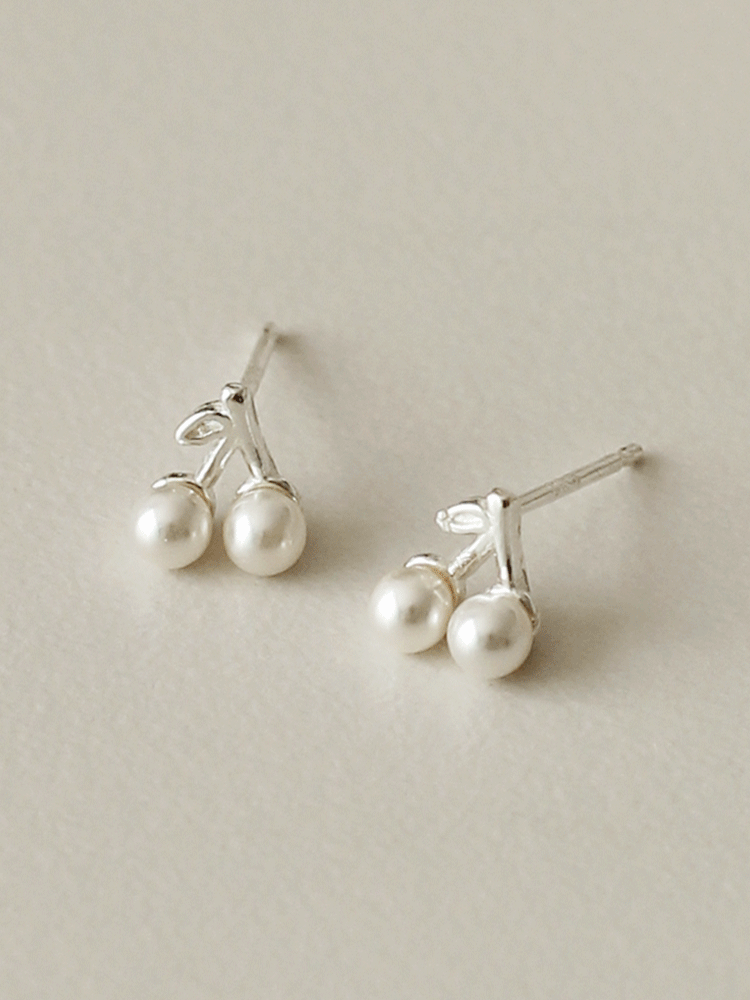 [72시간 5%할인] 925 silver mini pearl cherry earring (스왈진주)