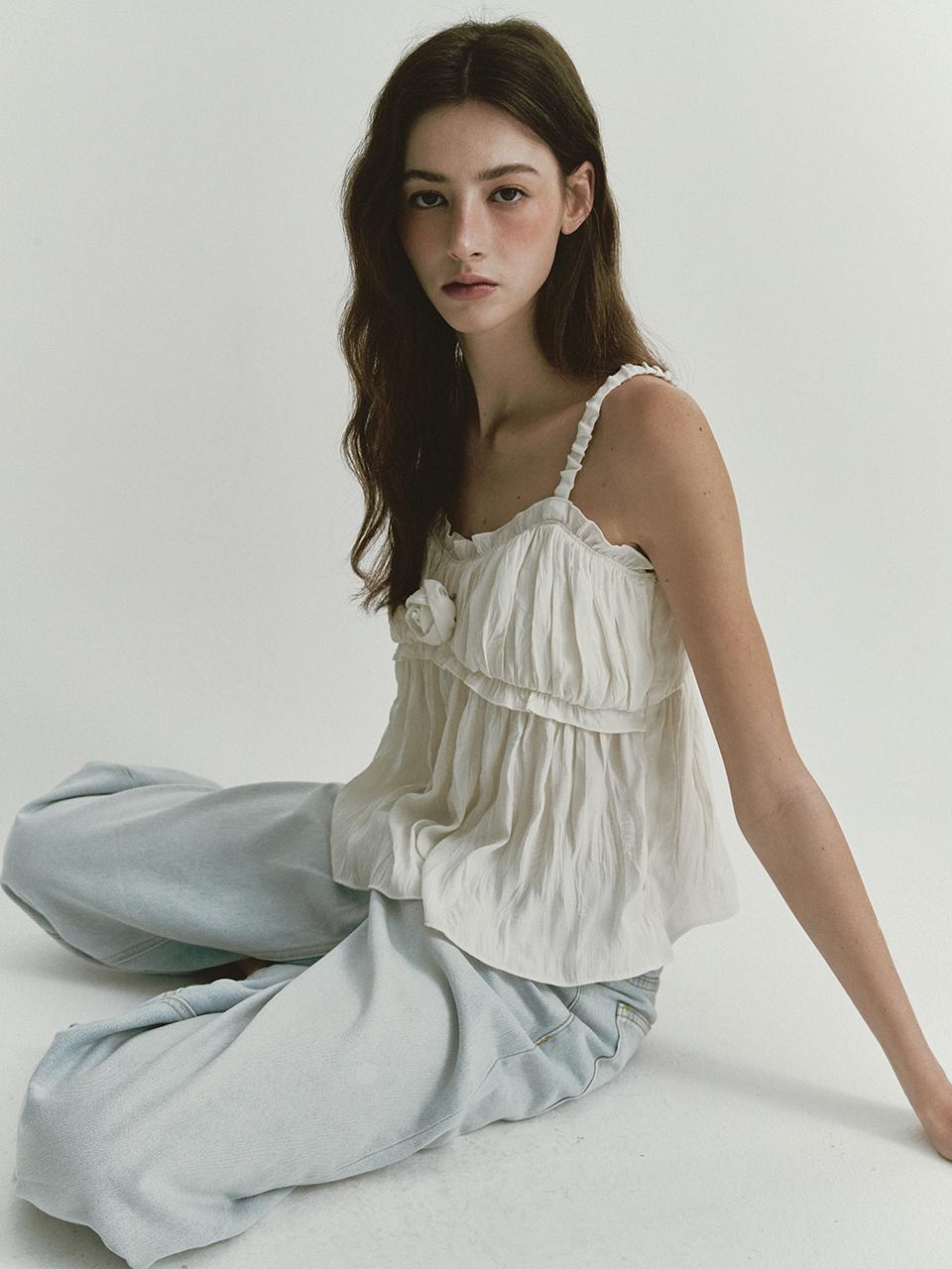 ROMANTIC FRILL SLEEVELESS BLOUSE (IVORY) (6월 17일 예약배송)
