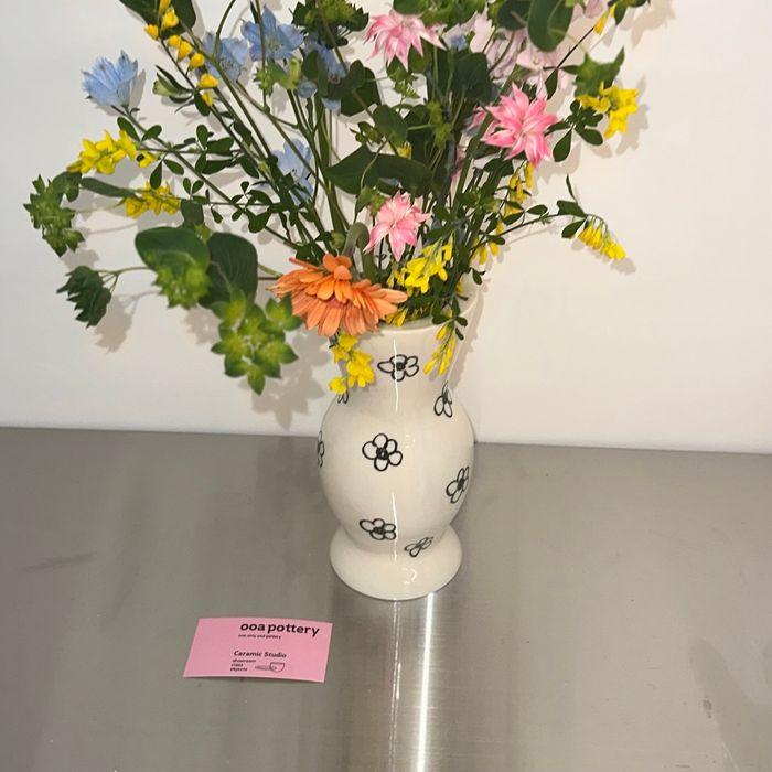 flower candy vase