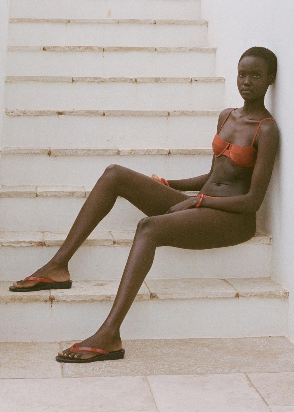 Open-back sandals with strap