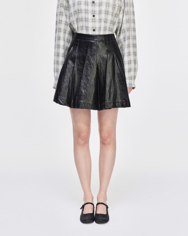 송지오 바이어스 드레이프 레더 스커트 블랙