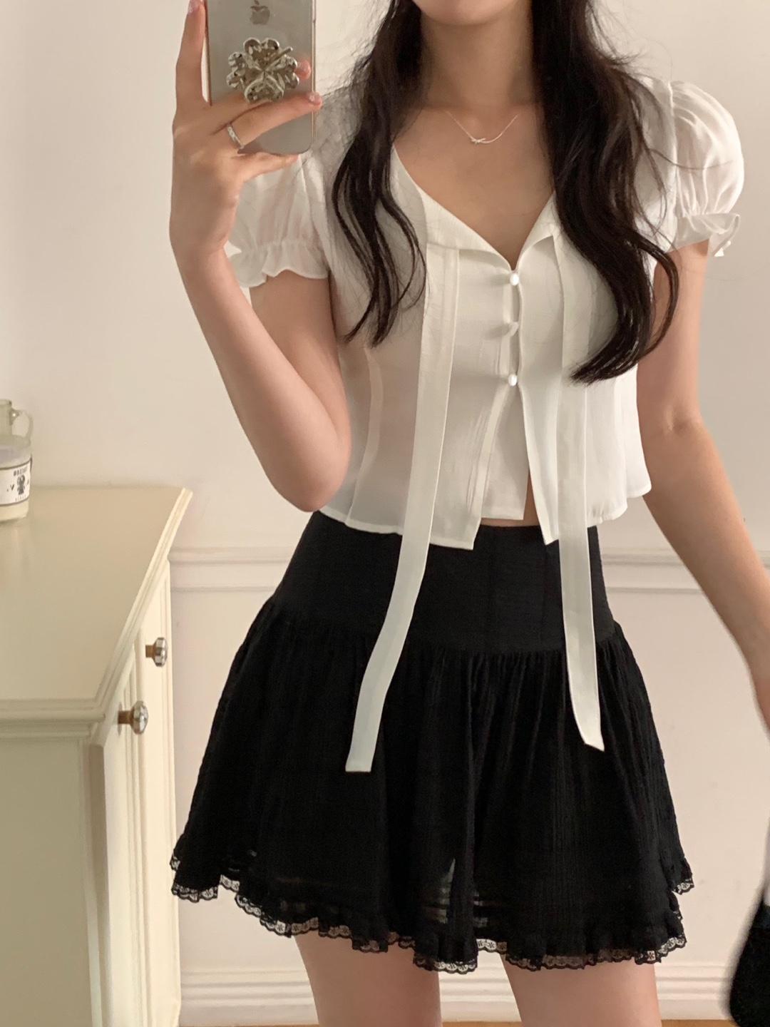 목련 타이 반팔 블라우스