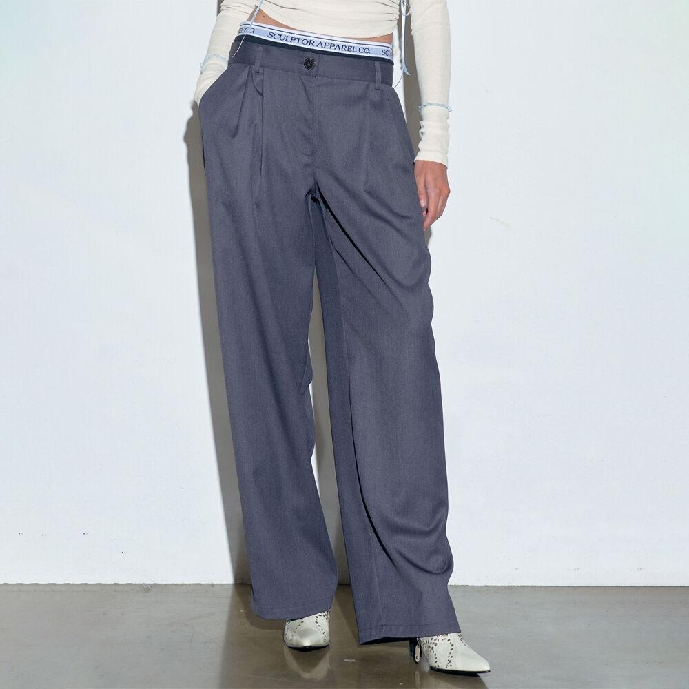 Peekaboo Lowrise Pin Tuck Pants Gray
