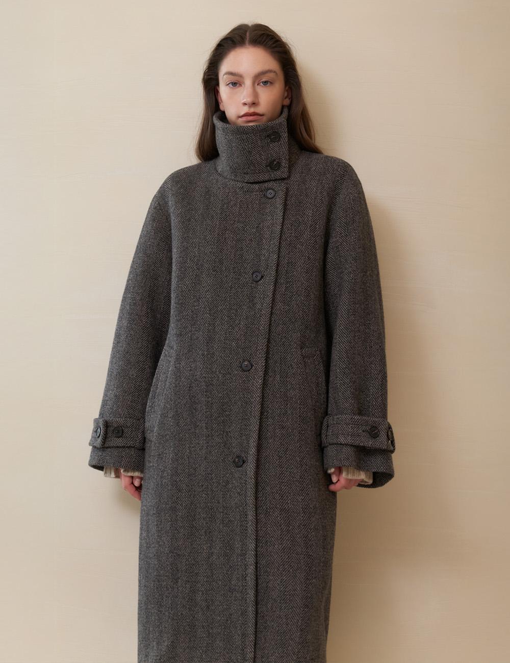 Herringbone Wool 100 Funnel Neck Coat (Black & White)