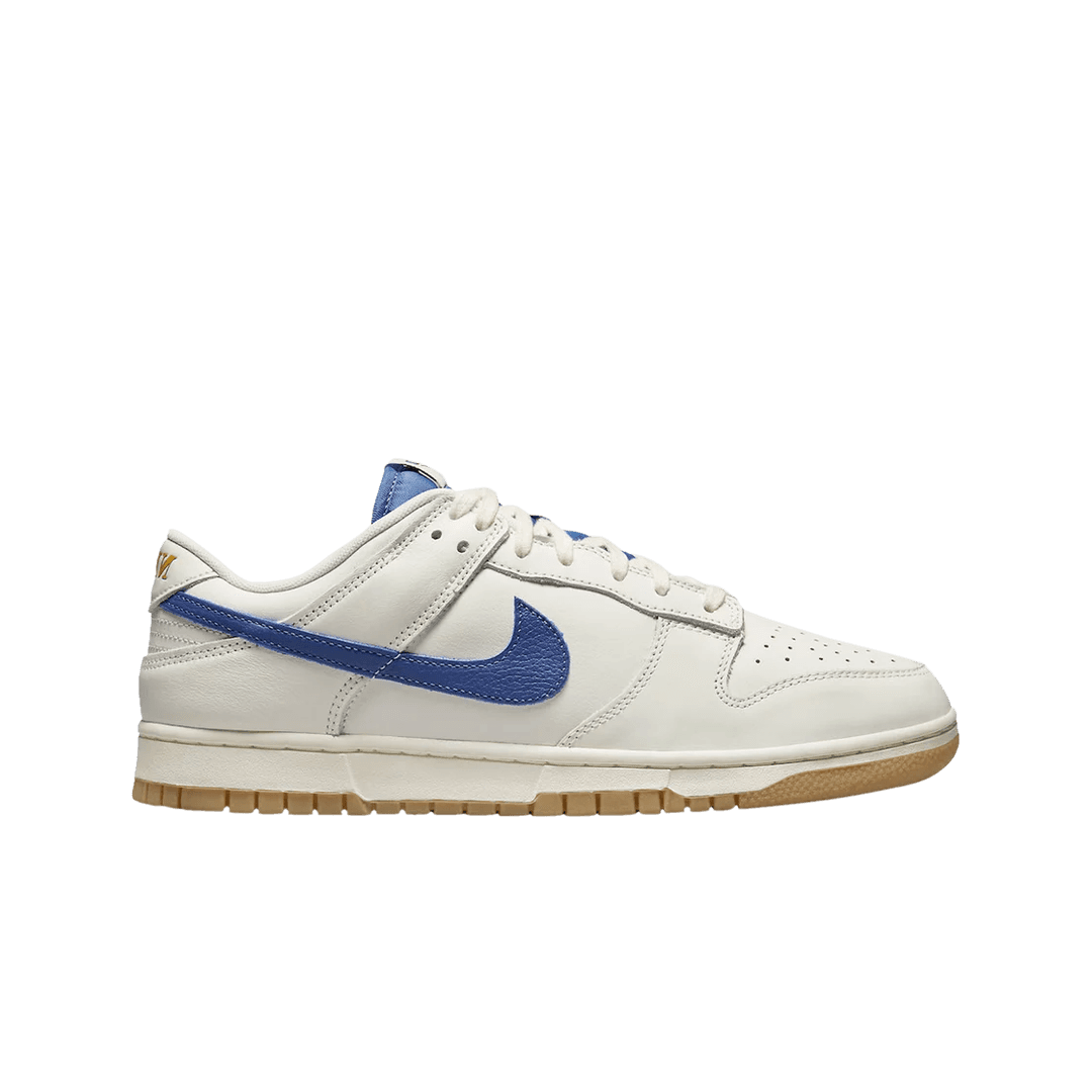 Nike Dunk Low SE Sail Dark Marina Blue