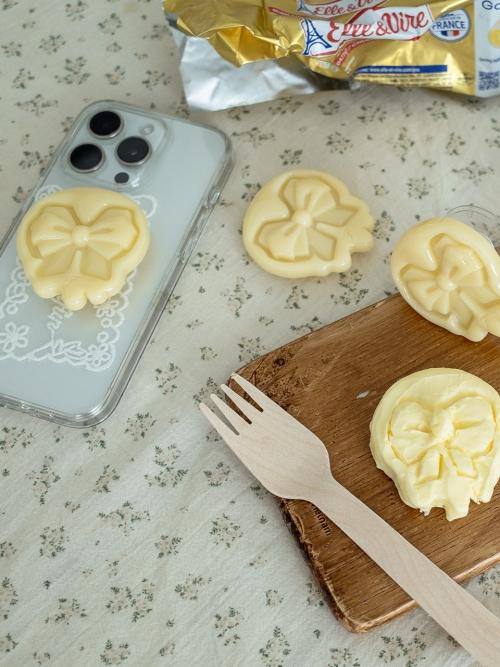 SEALING WAX TOK_ BUTTER