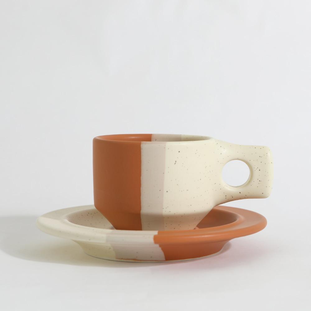 Color Block Line Flat Cup & Saucer - Tawny