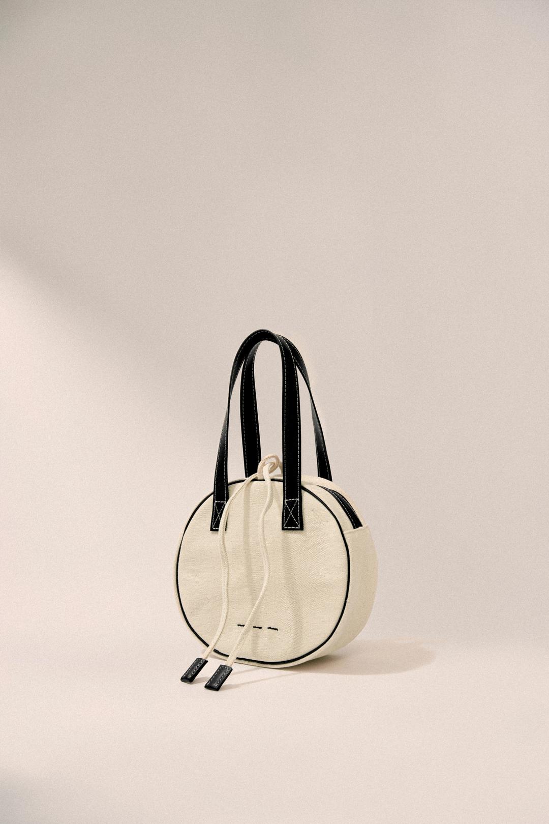 [13TH RE-ORDER] MINI PIE BAG - BLACK LINE