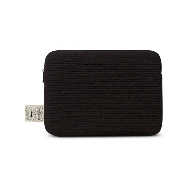 (일시품절, 재입고 예정) QUILTED 노트북파우치 13/16인치 네츄럴블랙