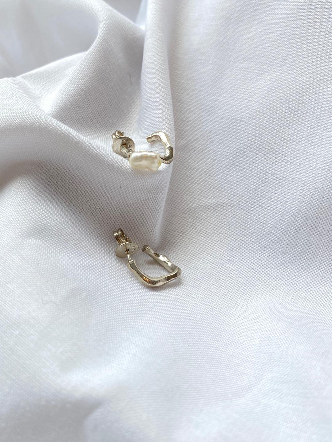 Little Pearl / Silver