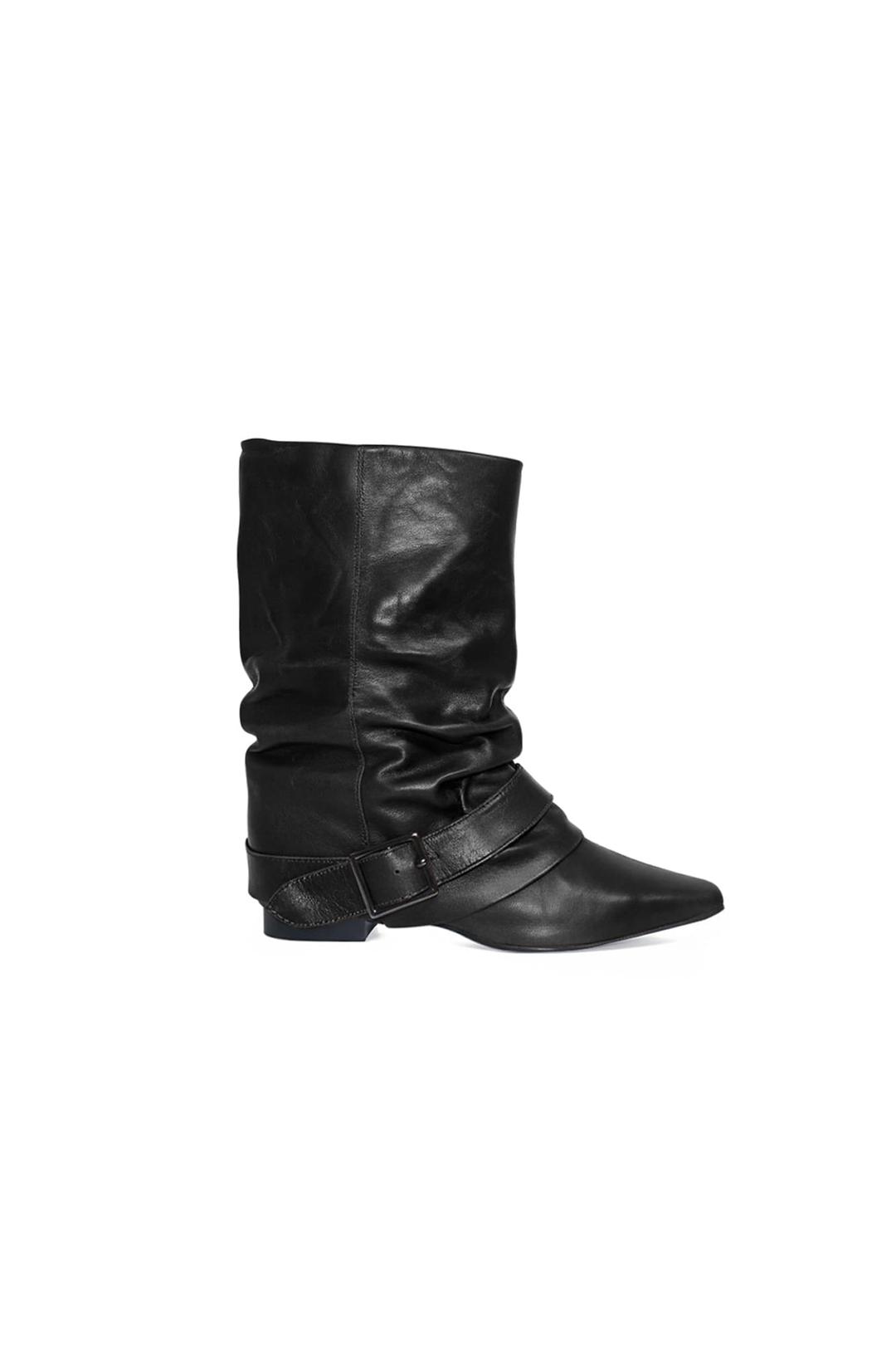 [PRE-ORDER] Hug Belt Cow Leather Boots *Black