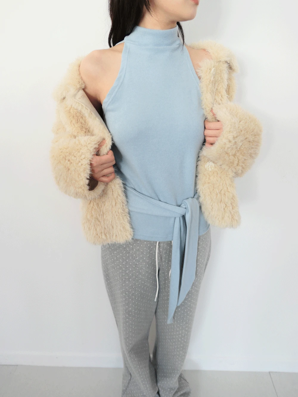 홀터넥 스트랩 슬리브리스 (3c)