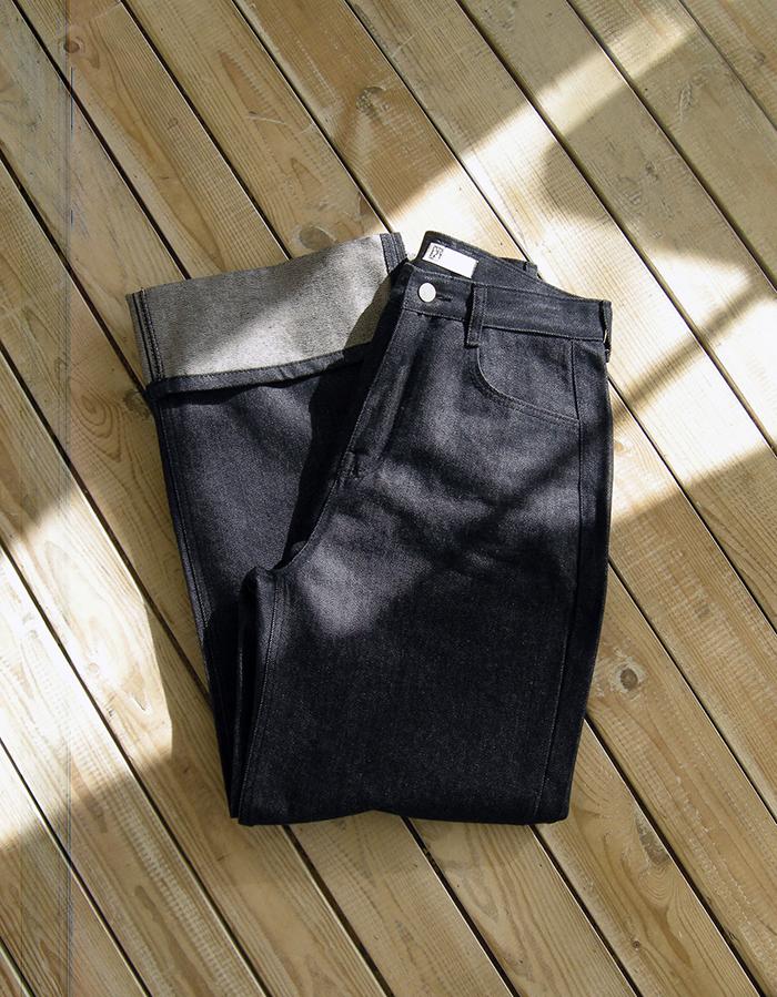 [by LAROOM｜논페이드] 카브라생지데님