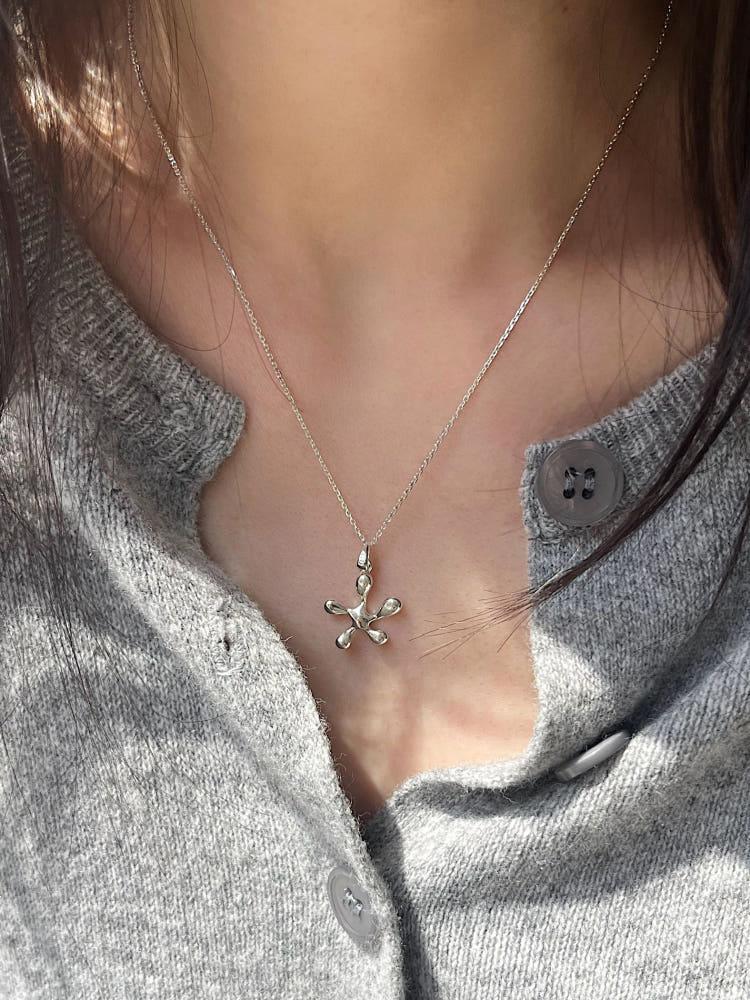 [실버925] 플라워 댄스 목걸이