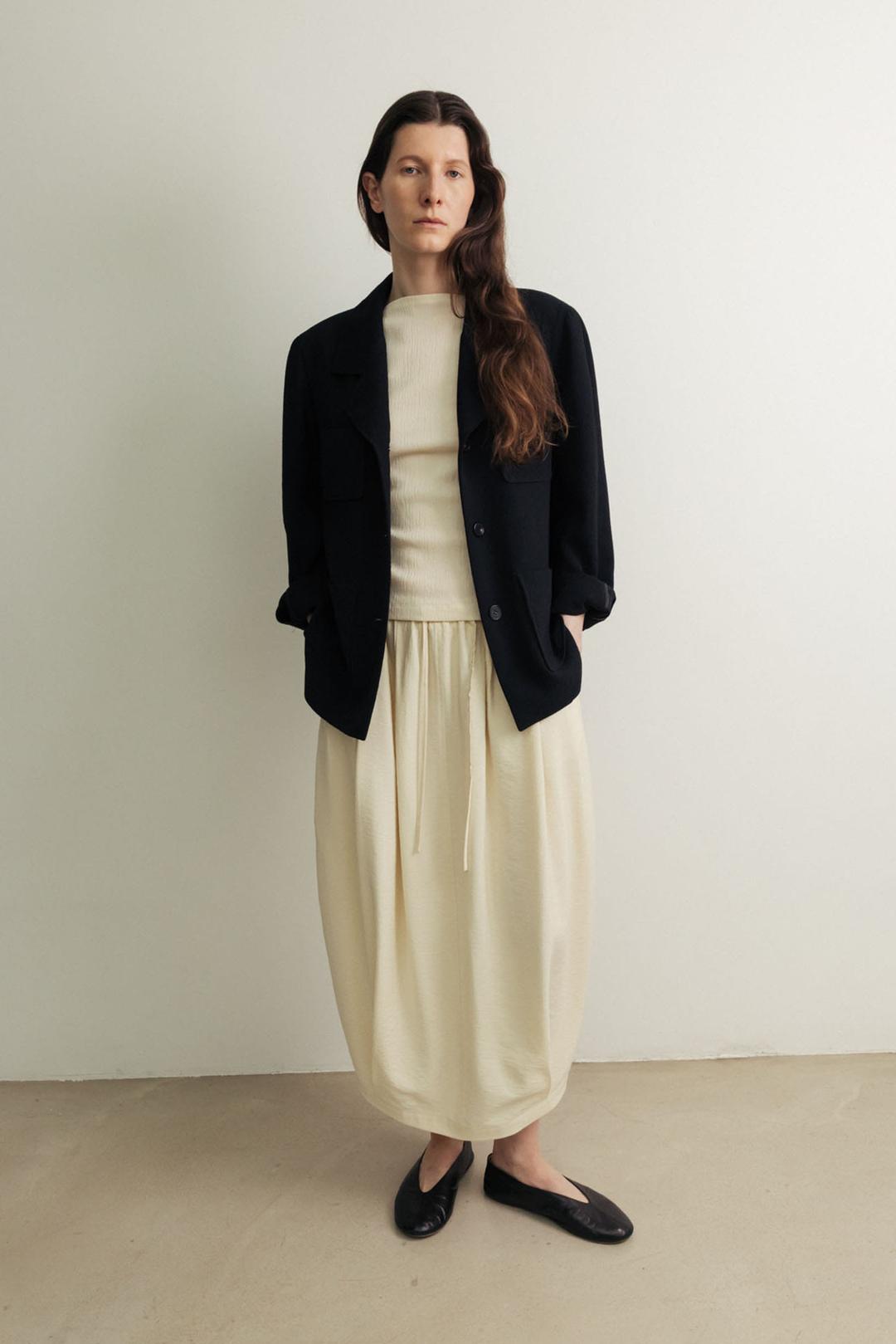 Single breast pleats jacket_black