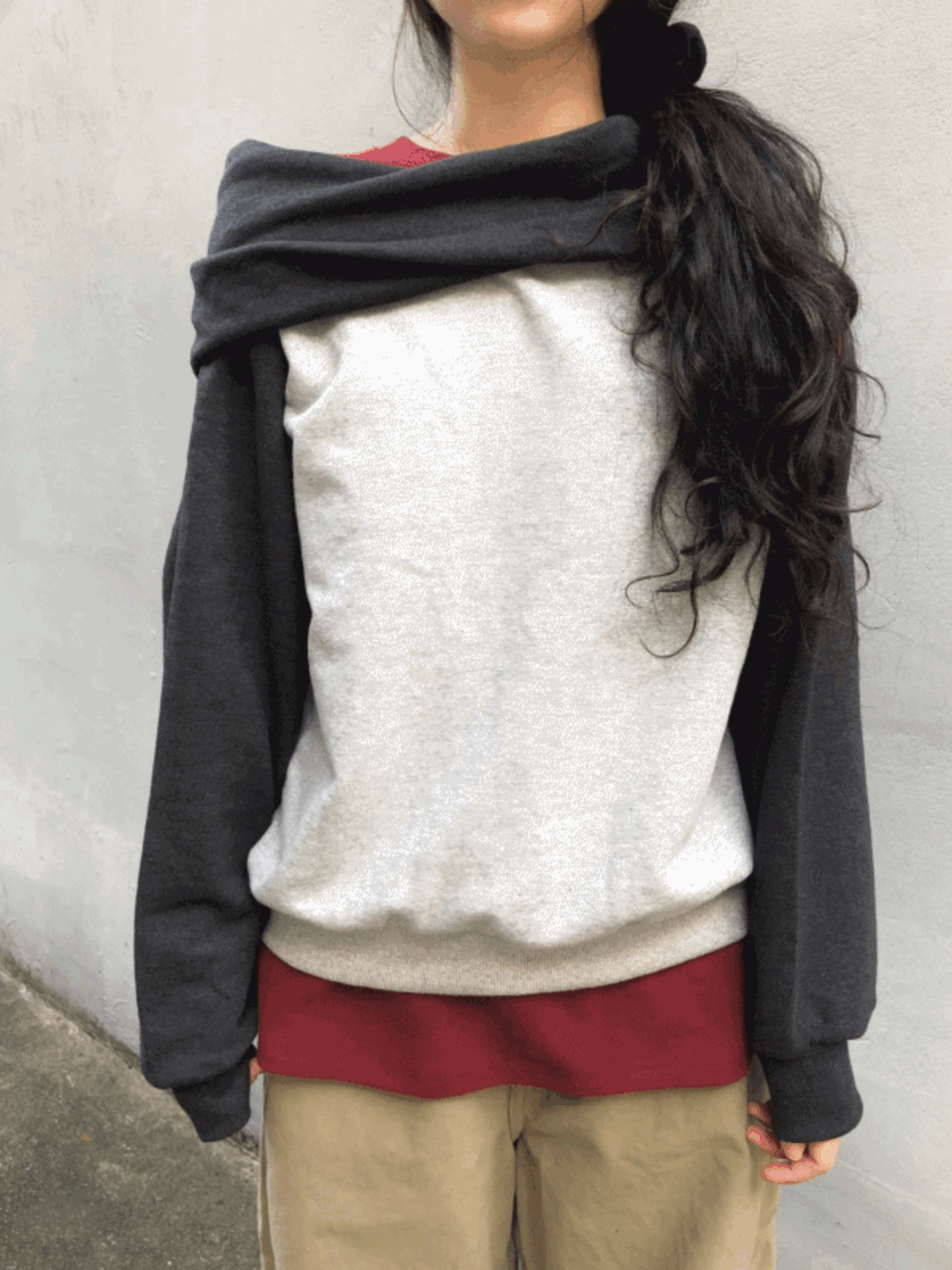 melange off-shoulder hood tee (2color) / 멜란지 오프숄더 후드 티