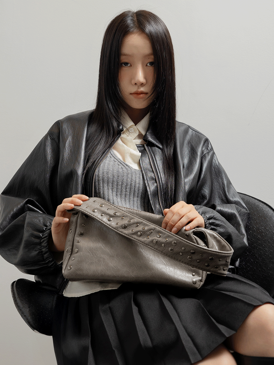 MINIMAL RIVET ACCENT BAG (2COLOR)