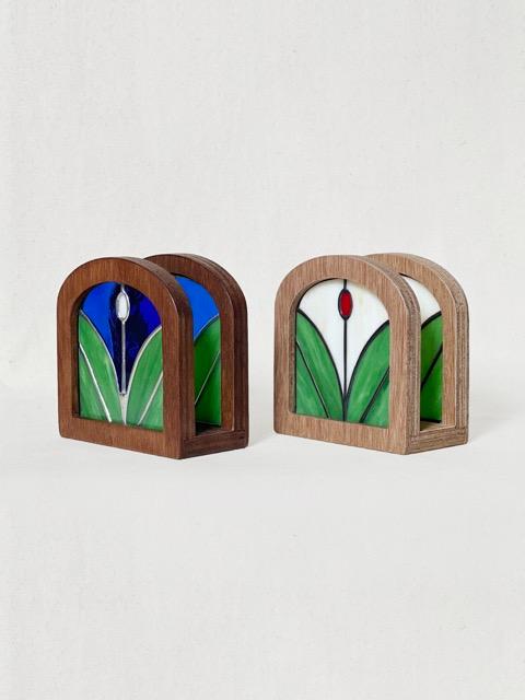 Book and napkin holder : plant