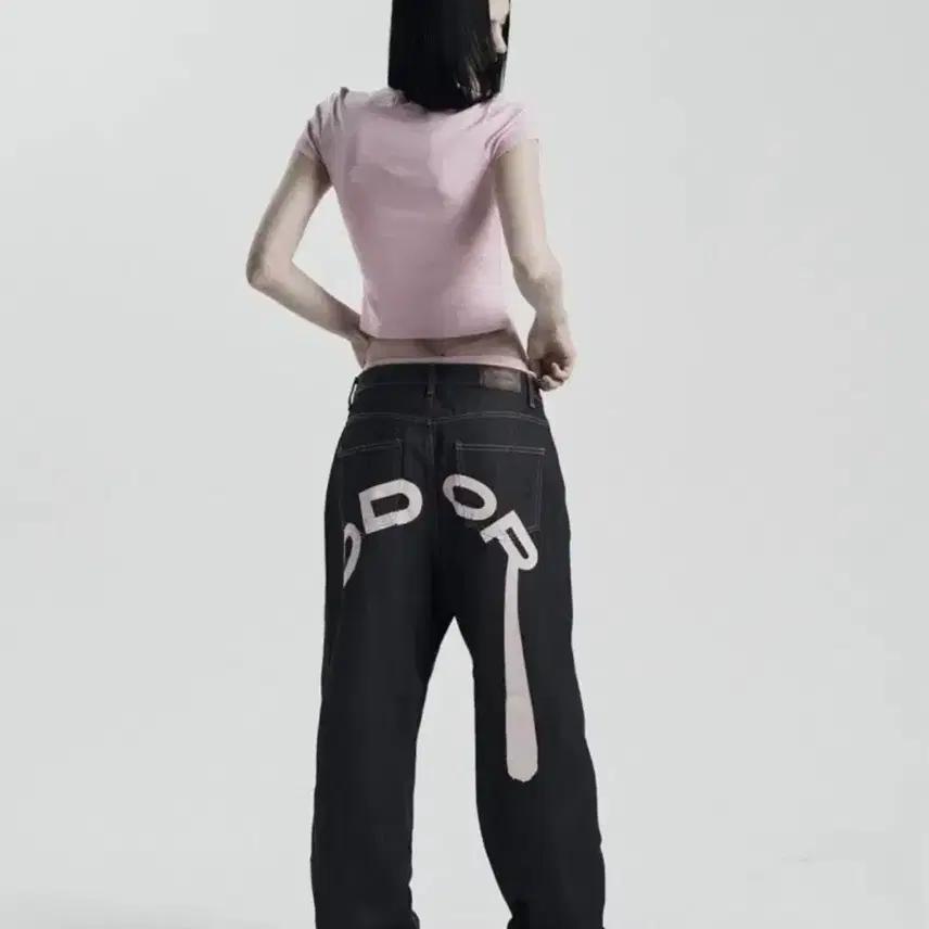 새상품 오도어 로고 드랍 데님 핑크